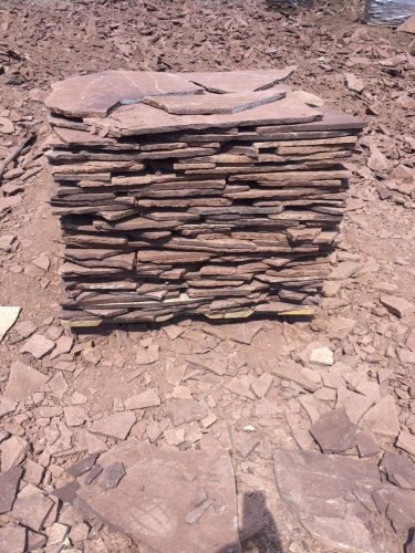 Плитняк лемезит бордовый для цоколя 1,5-2 см купить в Краснокамске