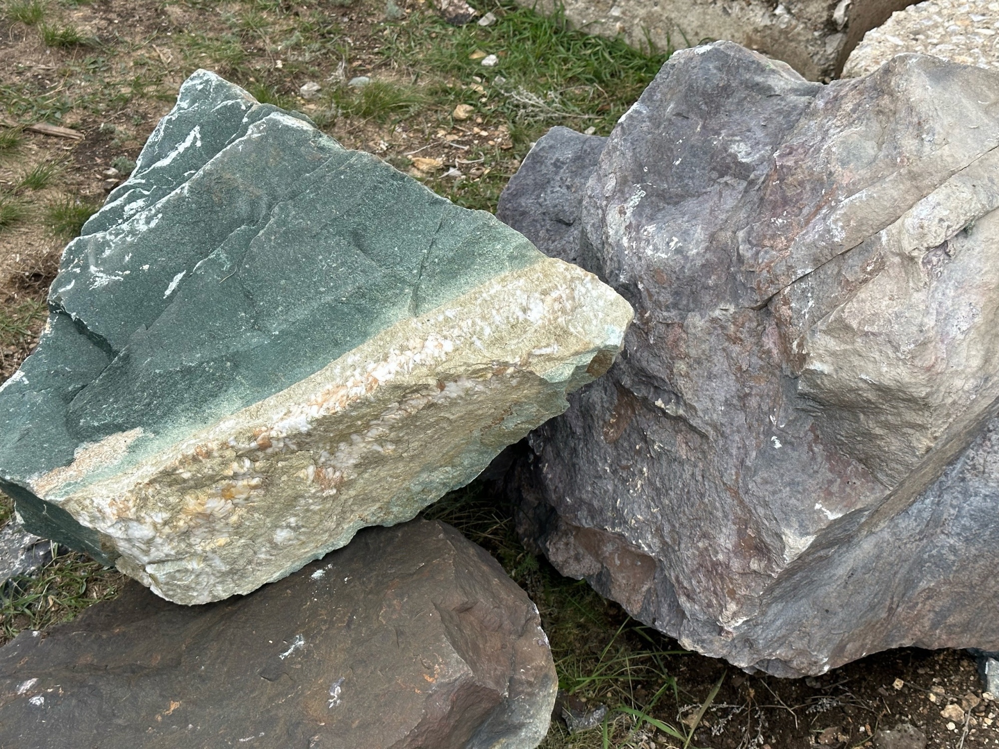 Камни для ландшафтного дизайна зелёные 10-60 килограмм купить в Краснокамске