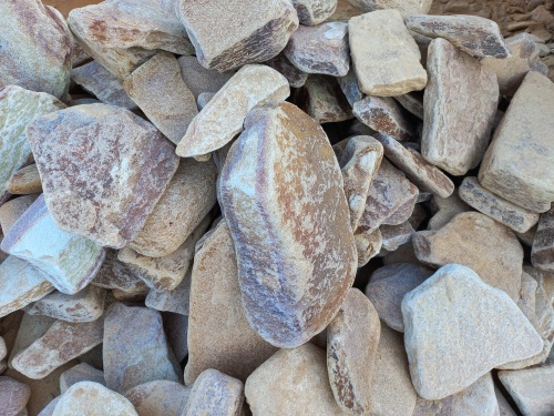 Златолит жёлтый, жёлто-зелёный глыбки и валуны для ланшафтного дизайна купить в Краснокамске