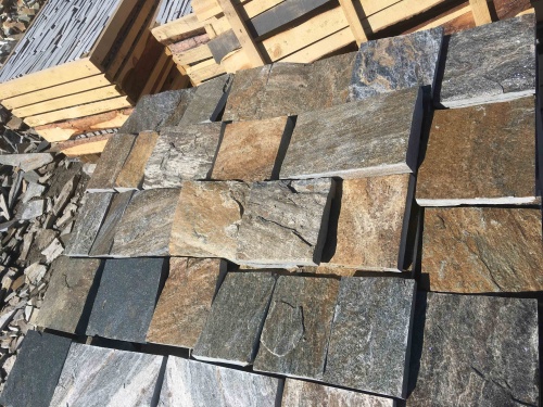 Плитка пилёная златолит Уральский для цоколя, отмостки купить в Краснокамске